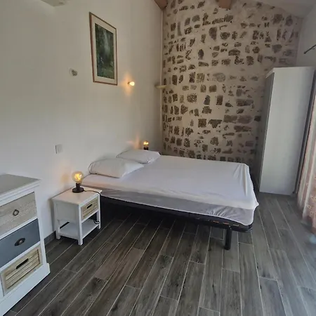 Holiday home 3 Pieces Climatisee, Terrasse, Piscine, Proche Commerces Et Centre-ville - - Fr-1-780-64 Sainte-Maxime