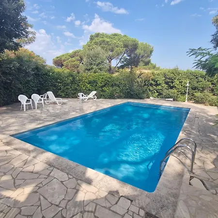 Climatisee 3 Pieces, Piscine Partagee, Proche Centre A - Fr-1-780-64 Vakantiehuis *